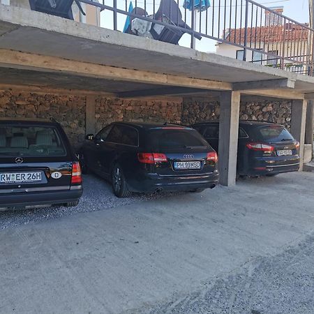 Gopo Guesthouse Elshani Екстериор снимка