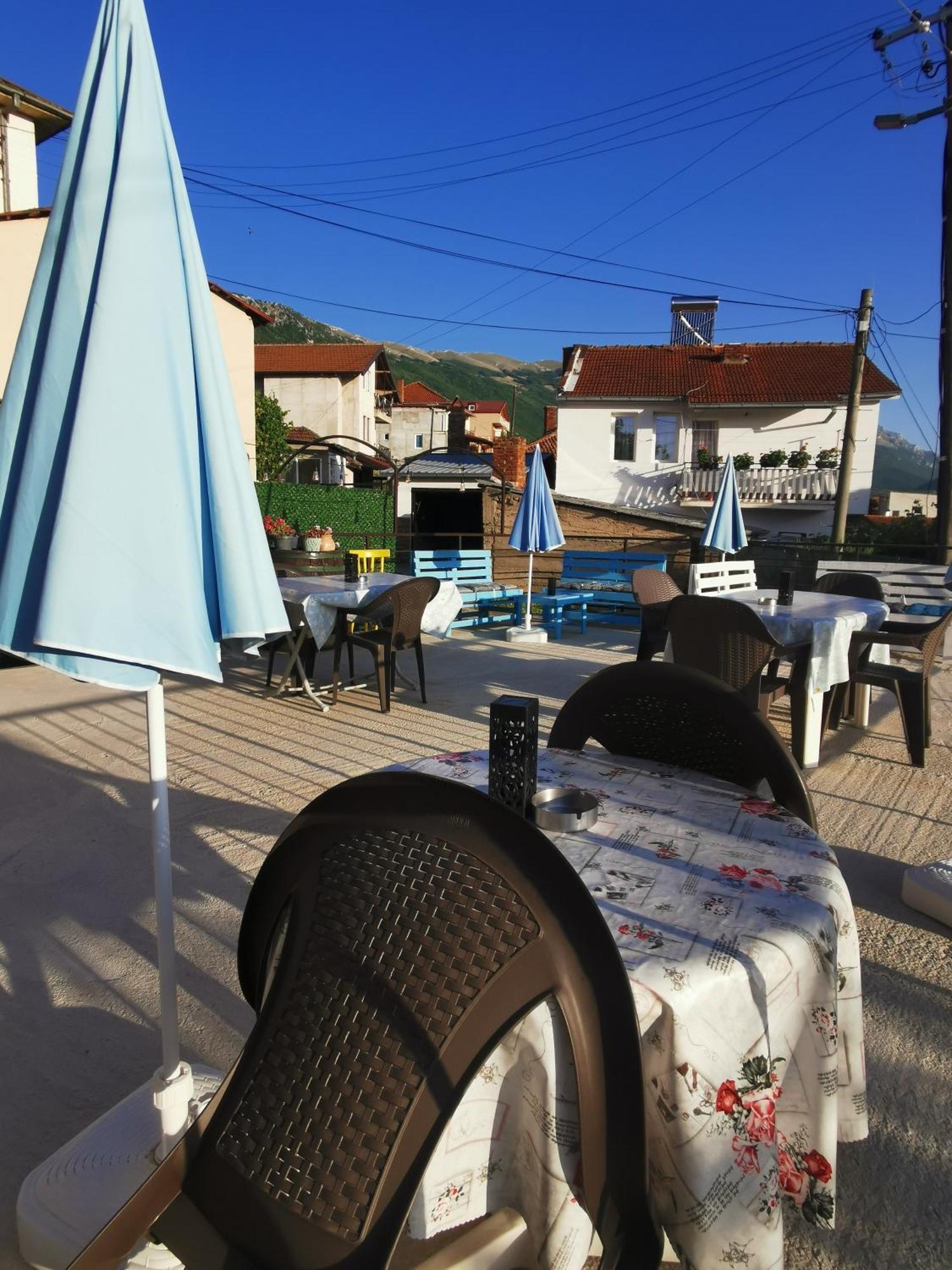 Gopo Guesthouse Elshani Екстериор снимка
