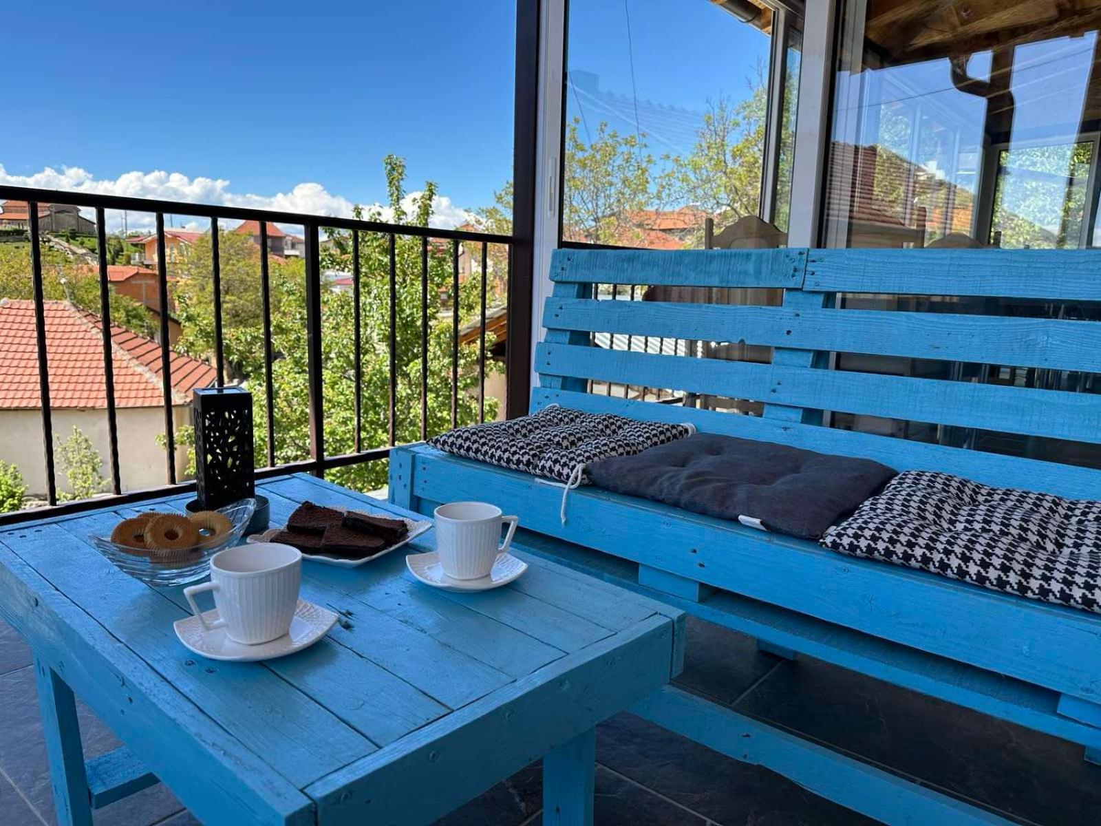 Gopo Guesthouse Elshani Екстериор снимка